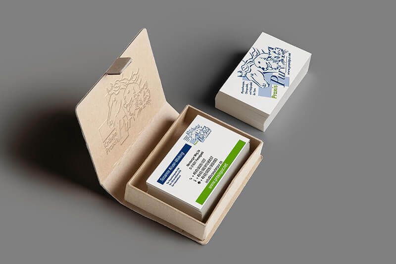 Visitenkarten Verpackung mit Prägungen. Grafikdesign für Printmedien von vom hofe foto/design aus Gummersbach (NRW)